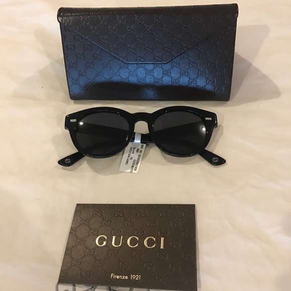 Gucci Accessories - NWT Authentic Gucci Black Sunglasses